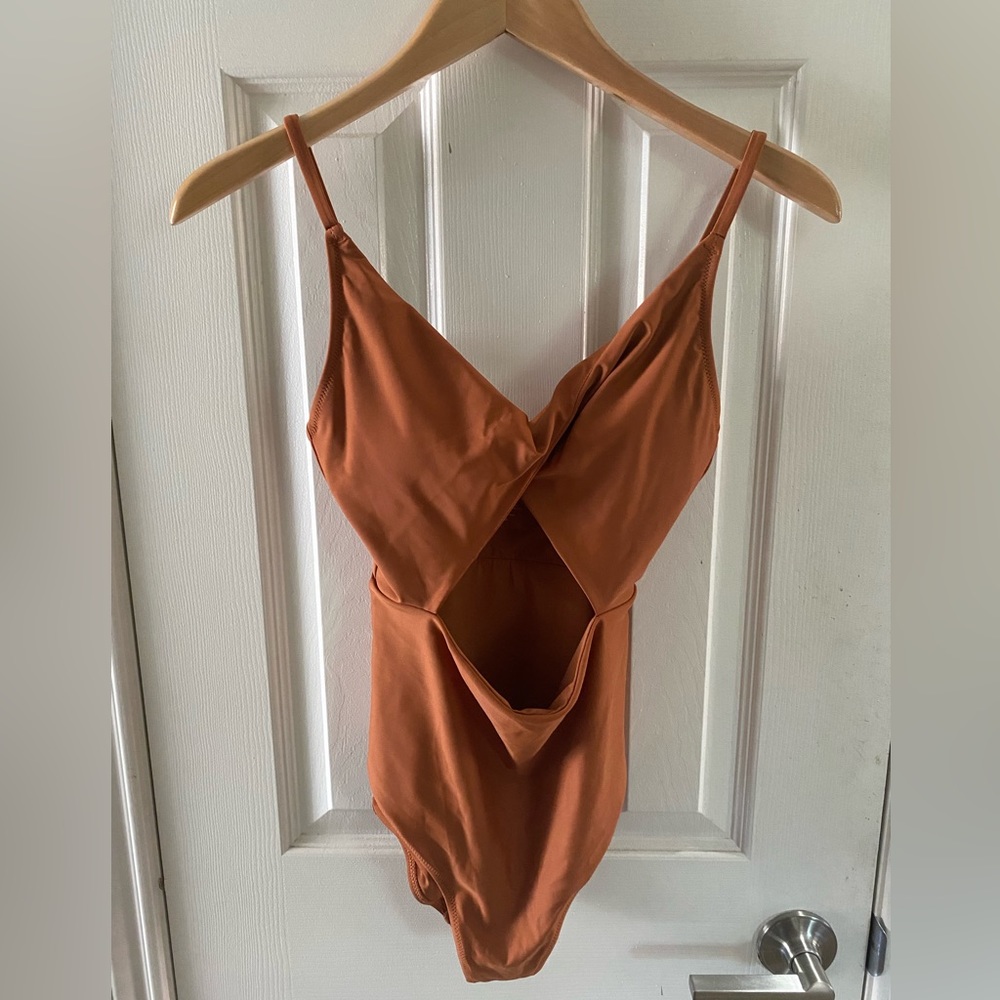 Aerie burnt orange one-piece bathing suit (never been worn)